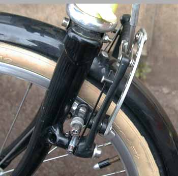 Front carrier mounting